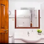 Aristotelis Lakithra-lydia Apartment *