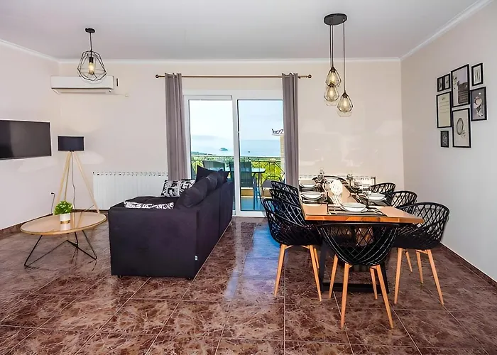 Aristotelis Lakithra-lydia Lakíthra