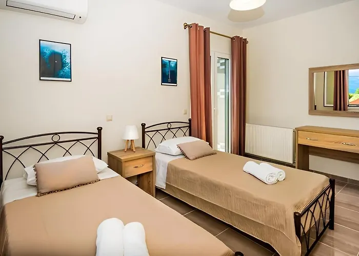 Lejlighed Aristotelis Lakithra-lydia